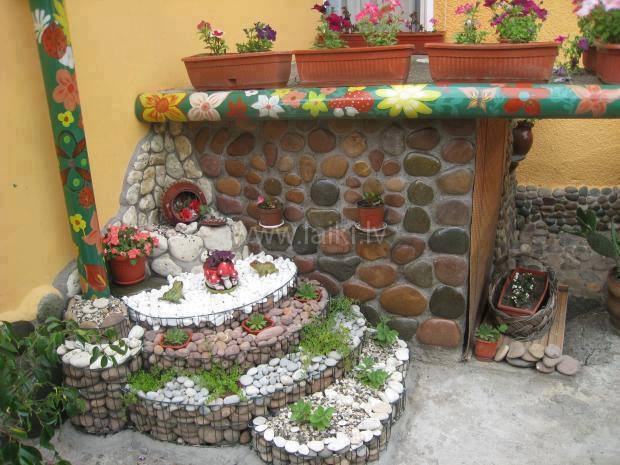Coltisor de gradina cu pietris diy